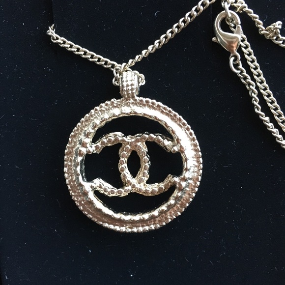 Chanel Pearls, Strass, & Resin Gold-Tone Necklace - Picture 2 of 4